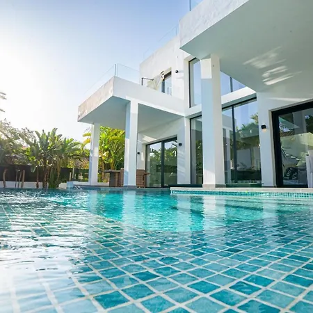 Villa De Lujo A Pie De Playa Marbellac